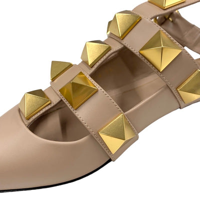 ヴァレンティノ VALENTINO フラットシューズ 靴 シューズ レザー ピンク ゴールド ローマンスタッズ アンクルストラップ フラットパンプス
