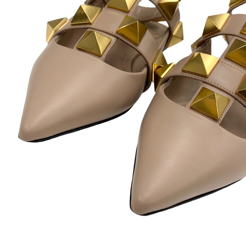 ヴァレンティノ VALENTINO フラットシューズ 靴 シューズ レザー ピンク ゴールド ローマンスタッズ アンクルストラップ フラットパンプス