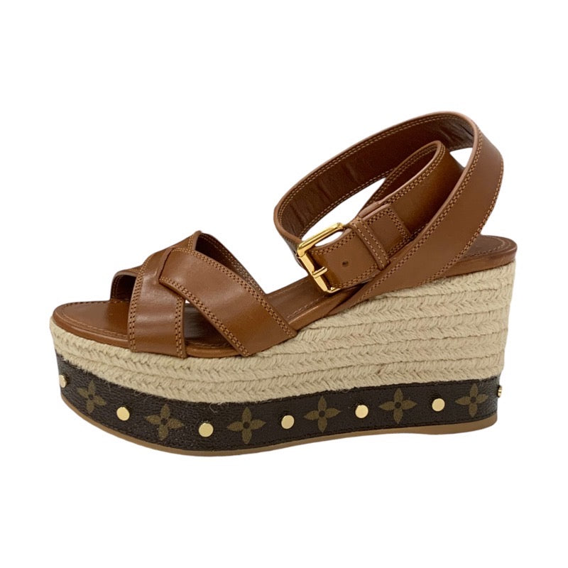 ルイヴィトン LOUIS VUITTON バウンダリー モノグラム サンダル 靴 シューズ レザー ブラウン ゴールド アンクルストラップ スタッズ ウェッジソール