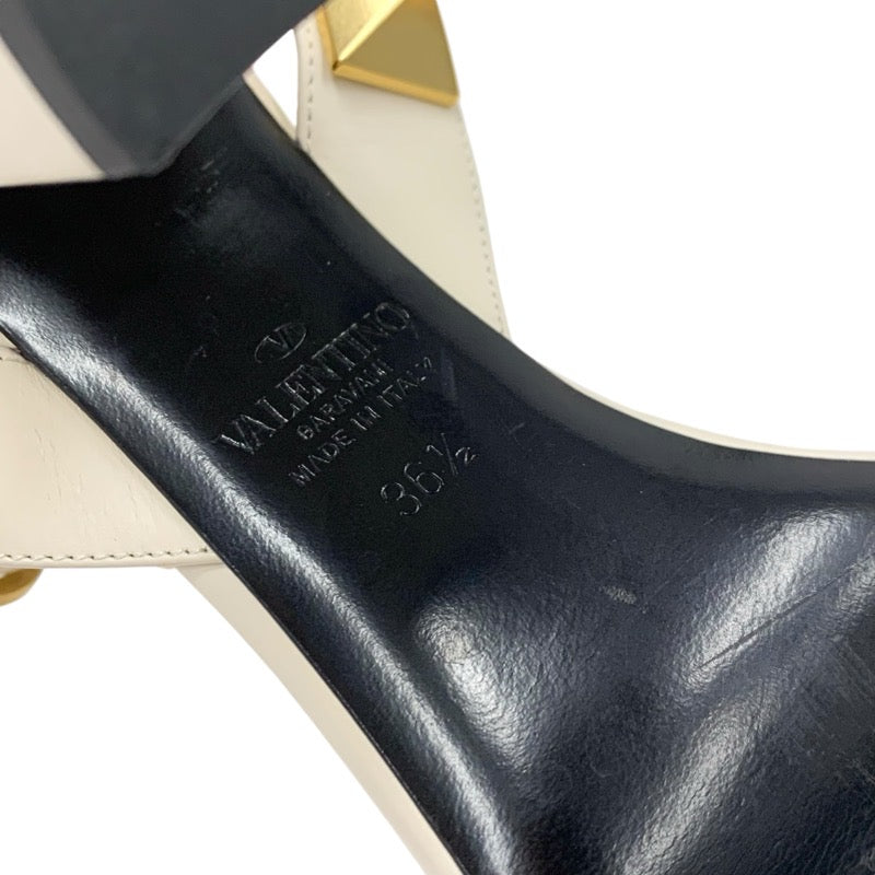 ヴァレンティノ VALENTINO サンダル 靴 シューズ レザー アイボリー ゴールド ローマンスタッズ