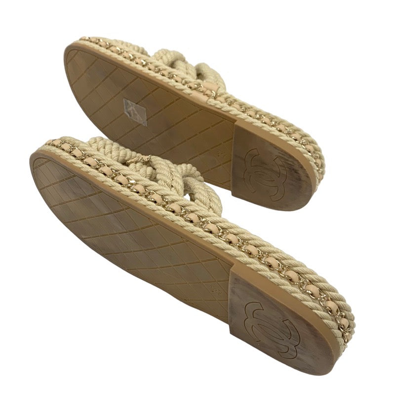 シャネル CHANEL サンダル 靴 シューズ ファブリック レザー ベージュ ココマーク チェーン コード