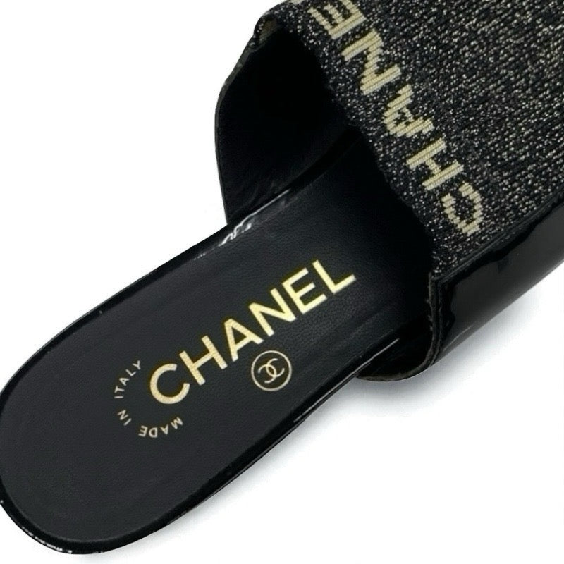シャネル CHANEL フラットシューズ 靴 シューズ パテント ファブリック ブラック ゴールド ミュール ロゴ ラメ