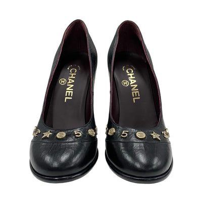 シャネル CHANEL パンプス 靴 シューズ レザー ブラック 黒 ゴールド アイコン カメリア ココマーク シワ加工