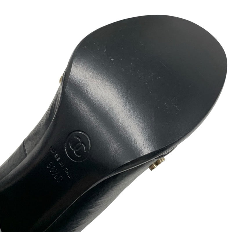 シャネル CHANEL パンプス 靴 シューズ レザー ブラック 黒 ゴールド アイコン カメリア ココマーク シワ加工