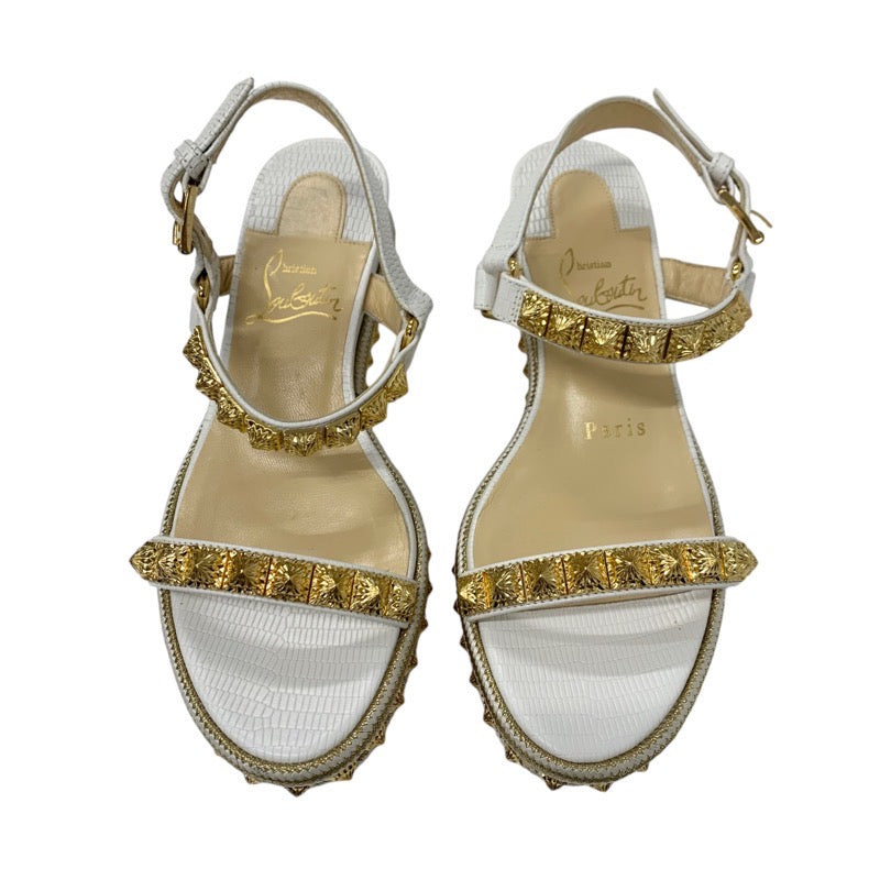 クリスチャンルブタン Christian Louboutin ピラクロウ サンダル 靴 シューズ レザー ホワイト ゴールド バックストラップ スタッズ