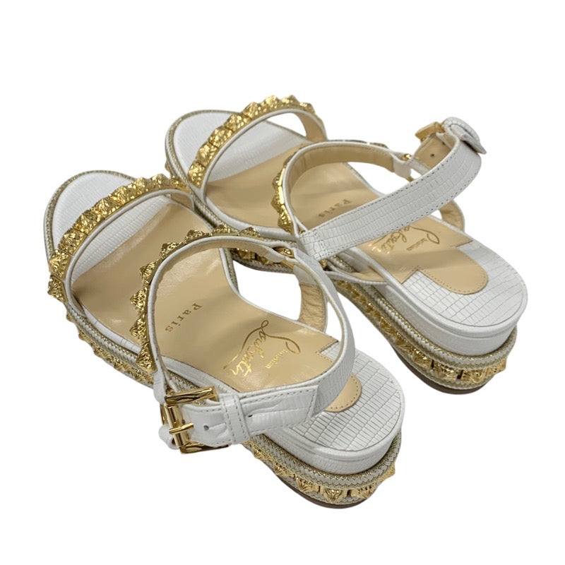 クリスチャンルブタン Christian Louboutin ピラクロウ サンダル 靴 シューズ レザー ホワイト ゴールド バックストラップ スタッズ