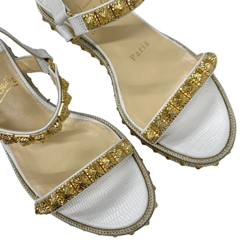 クリスチャンルブタン Christian Louboutin ピラクロウ サンダル 靴 シューズ レザー ホワイト ゴールド バックストラップ スタッズ