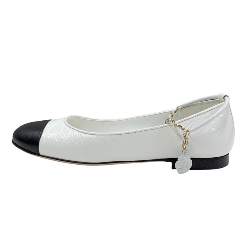 Chanel Flat Shoes Shoes Patent Leather White Black Ballet Shoes Ballerina Coco Mark Chain Metal Strap