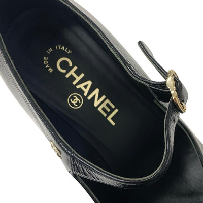 シャネル CHANEL パンプス 靴 シューズ レザー ブラック 黒 ゴールド ココマーク ストラップ シワ加工