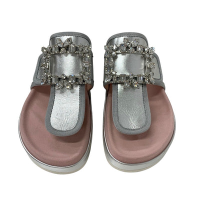 ロジェヴィヴィエ Roger Vivier サンダル 靴 シューズ レザー シルバー ピンク ストラスバックル ビジュー トングサンダル