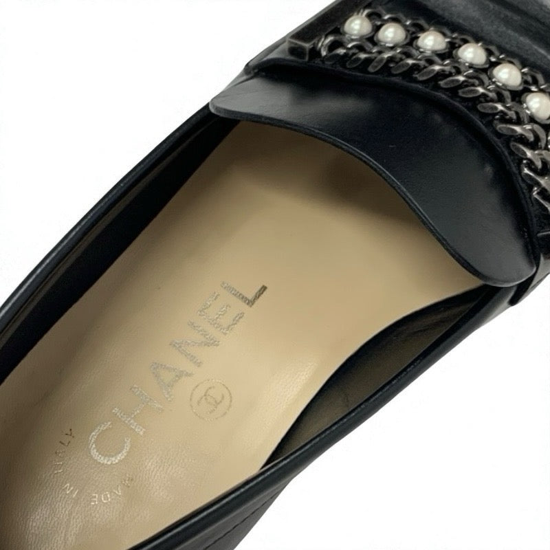 シャネル CHANEL ローファー 革靴 靴 シューズ レザー ブラック 黒 ココマーク パール チェーン フラットシューズ