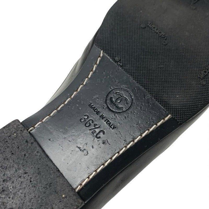 シャネル CHANEL ローファー 革靴 靴 シューズ レザー ブラック 黒 ココマーク パール チェーン フラットシューズ