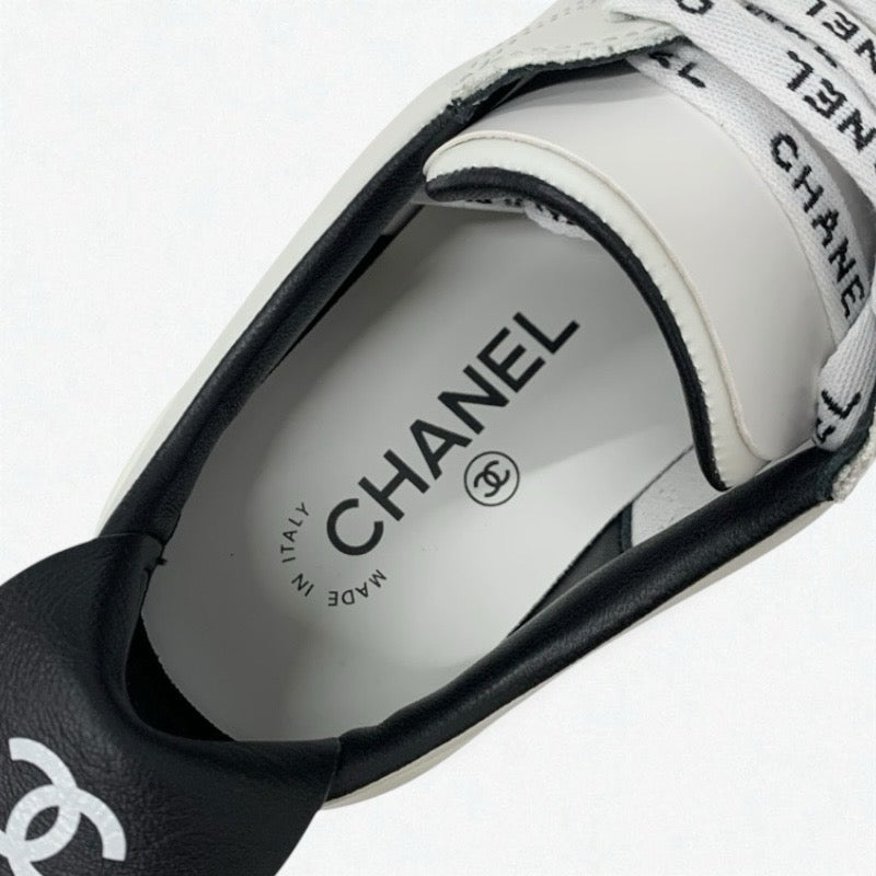 シャネル CHANEL スニーカー 靴 シューズ レザー ホワイト 白 未使用 ココマーク ロゴ