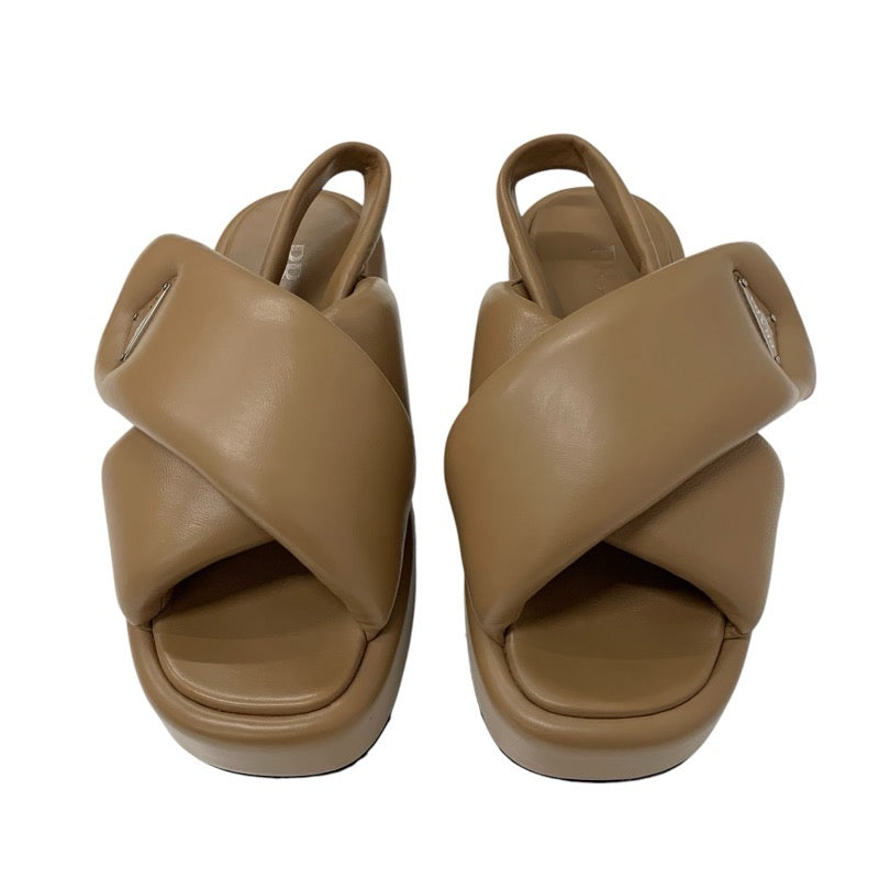 プラダ PRADA サンダル 靴 シューズ レザー ブラウン トライアングルロゴ パデッドナッパ ストラップ