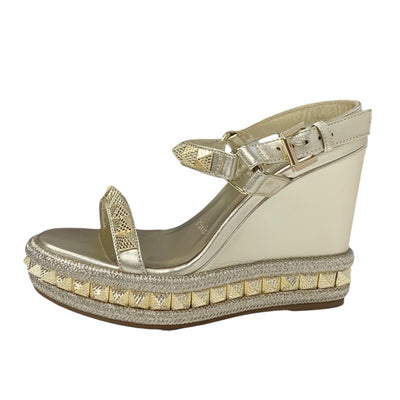 クリスチャンルブタン Christian Louboutin ピラクロウ サンダル 靴 シューズ レザー ゴールド スタッズ ウェッジソール