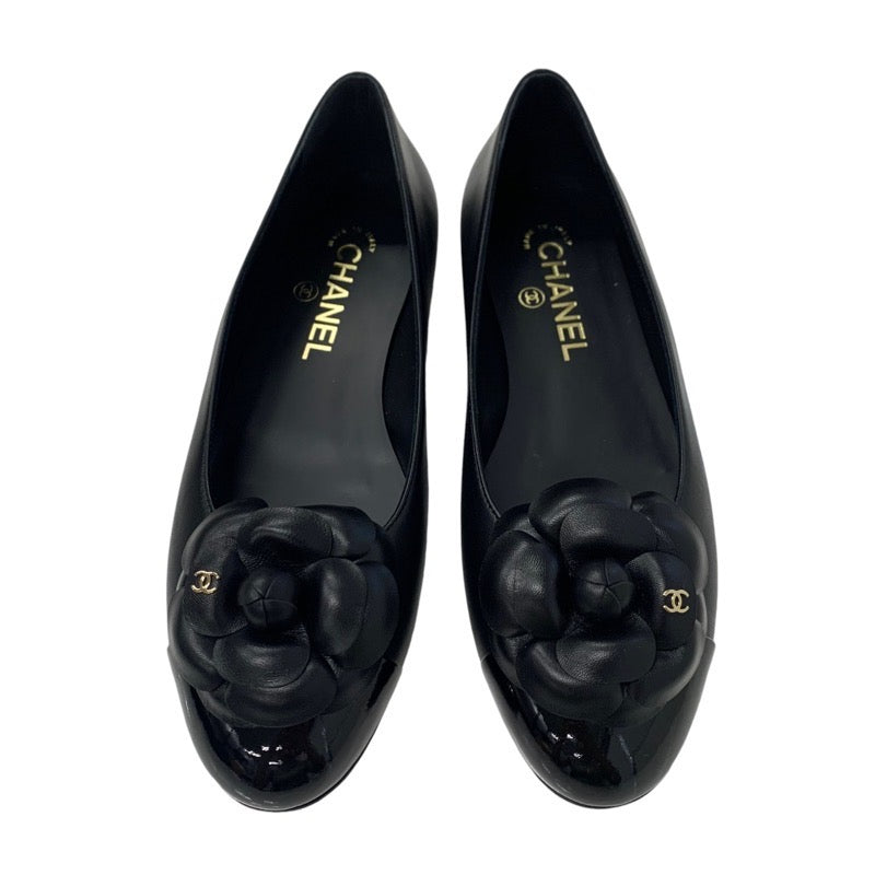 Chanel Flat Shoes, Leather Patent Black Unused Camellia Coco Mark Flat Pumps