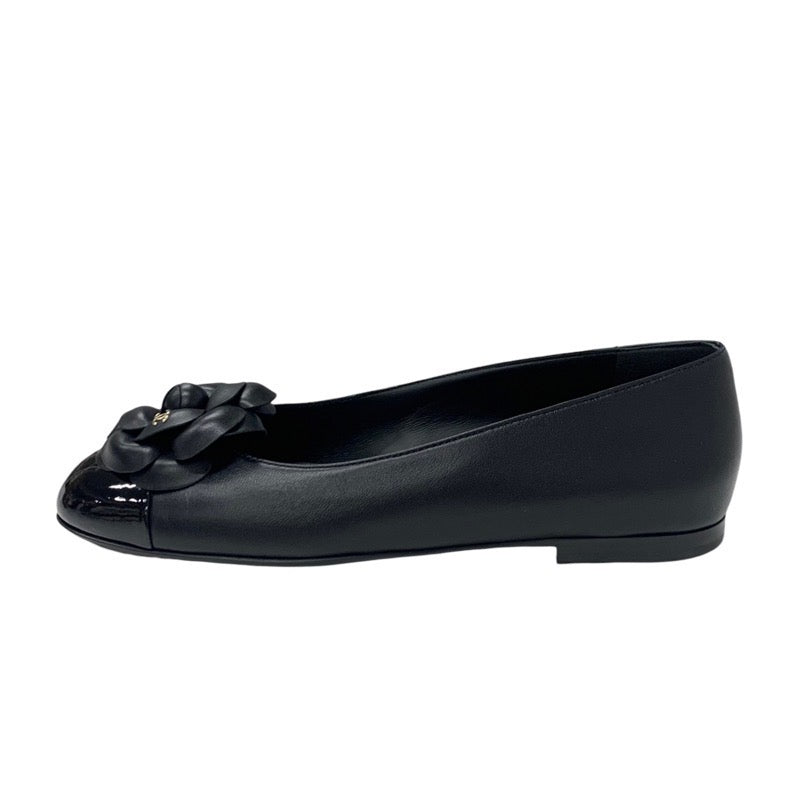 Chanel Flat Shoes, Leather Patent Black Unused Camellia Coco Mark Flat Pumps