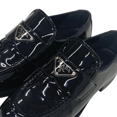 プラダ PRADA ローファー 革靴 靴 シューズ パテント ブラック シルバー トライアングルロゴ