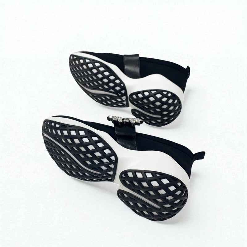 ロジェヴィヴィエ Roger Vivier ヴィヴラン スニーカー 靴 シューズ レザー ファブリック ブラック 黒 バレリーナ ストラスバックル ビジュー ストラップ
