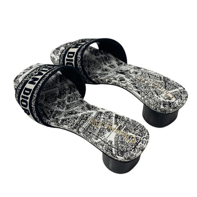 クリスチャンディオール CHRISTIAN DIOR DWAY サンダル 靴 シューズ ファブリック ホワイト ブラック ミュール 刺繍 エンブロイダリー ロゴ