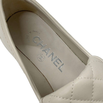 Chanel CHANEL loafers leather shoes shoes leather ivory silver turnlock Coco Mark Matelasse