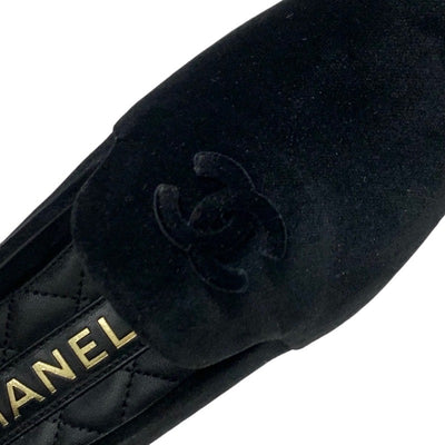 Chanel CHANEL loafers leather shoes shoes velvet black gold unused Coco mark flat shoes opera shoes