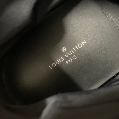 ルイヴィトン LOUIS VUITTON アークライトライン モノグラム スニーカー 靴 シューズ レザー ブラック ホワイト シルバー ハイカット