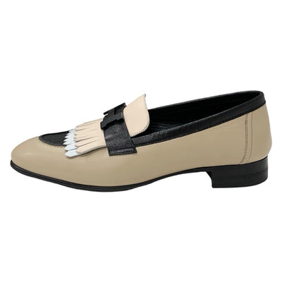 エルメス HERMES ロワイヤル ローファー 革靴 靴 シューズ レザー ベージュ ブラック ホワイト モカシン フラットシューズ H金具 フリンジ