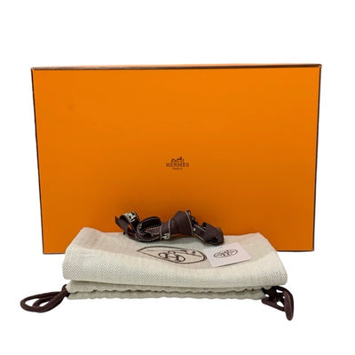 エルメス HERMES ロワイヤル ローファー 革靴 靴 シューズ レザー ベージュ ブラック ホワイト モカシン フラットシューズ H金具 フリンジ