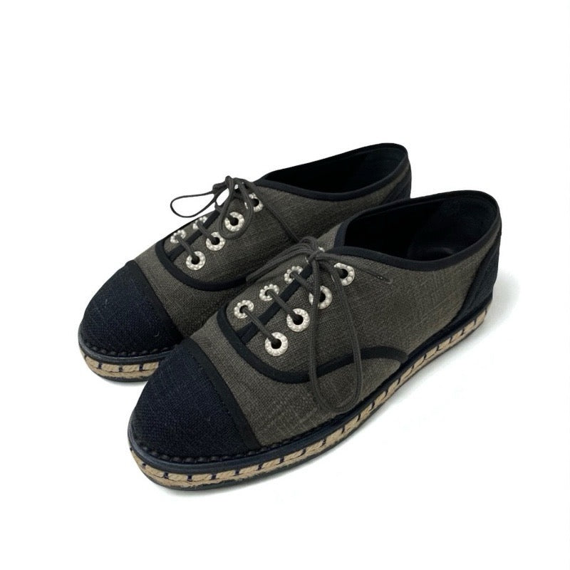 シャネル CHANEL フラットシューズ 靴 シューズ ファブリック グレー ブラック ココマーク エスパドリーユ パール レースアップシューズ