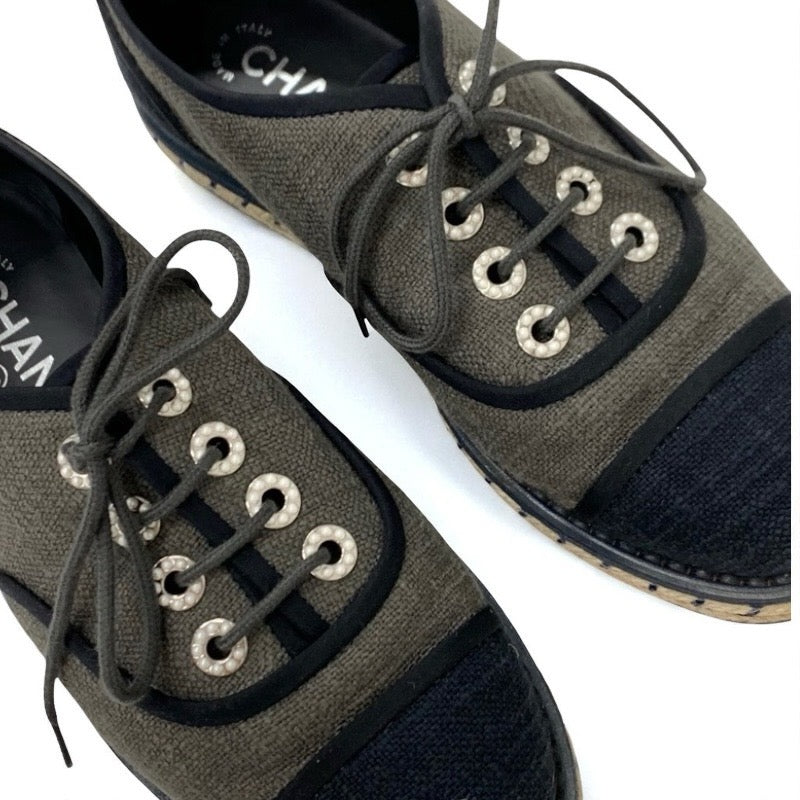 シャネル CHANEL フラットシューズ 靴 シューズ ファブリック グレー ブラック ココマーク エスパドリーユ パール レースアップシューズ