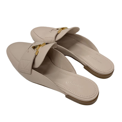 ルイヴィトン LOUIS VUITTON カプリライン ローファー 革靴 靴 シューズ レザー ピンクベージュ ゴールド フラットシューズ ミュール ロゴ