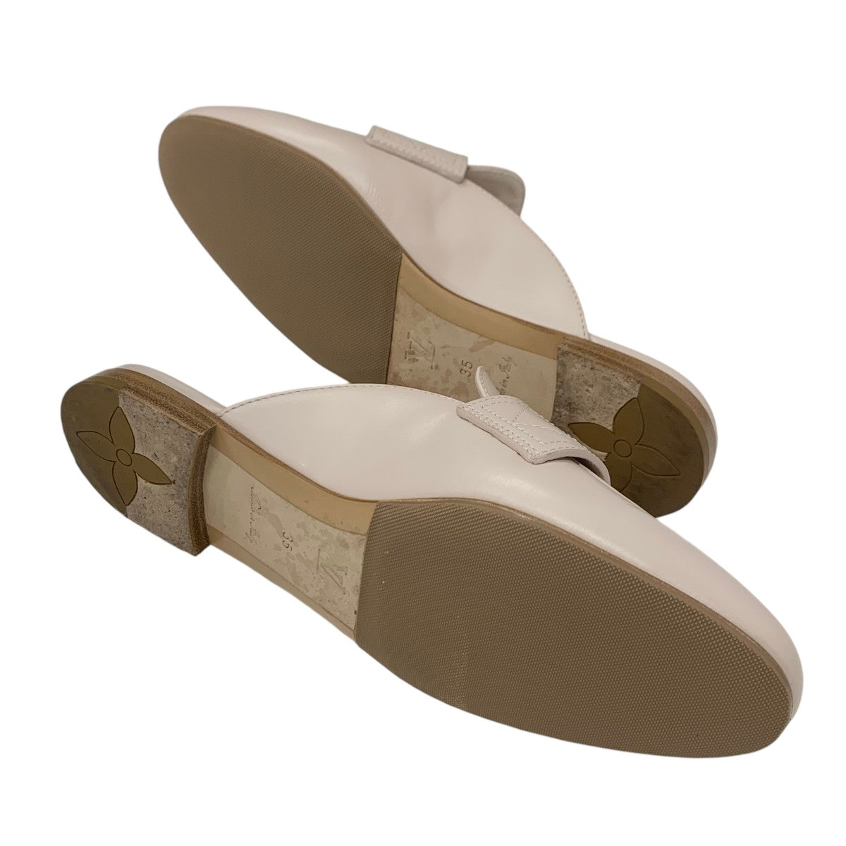 ルイヴィトン LOUIS VUITTON カプリライン ローファー 革靴 靴 シューズ レザー ピンクベージュ ゴールド フラットシューズ ミュール ロゴ