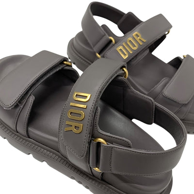 クリスチャンディオール CHRISTIAN DIOR DIORACT サンダル 靴 シューズ レザー グレー ゴールド 未使用 ロゴ スポーツサンダル フラット