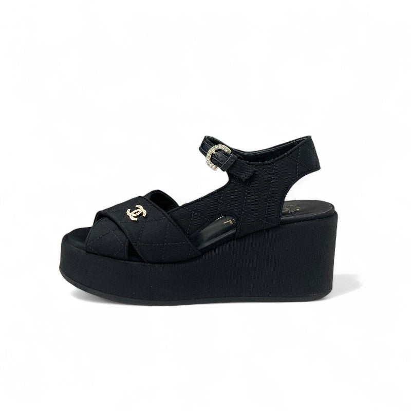 シャネル CHANEL サンダル 靴 シューズ ファブリック ブラック 黒 ココマーク マトラッセ ウェッジソール ラインストーン