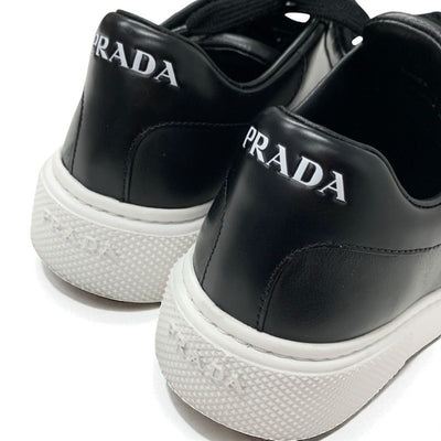 プラダ PRADA スニーカー 靴 シューズ レザー ブラック 黒 ロゴ