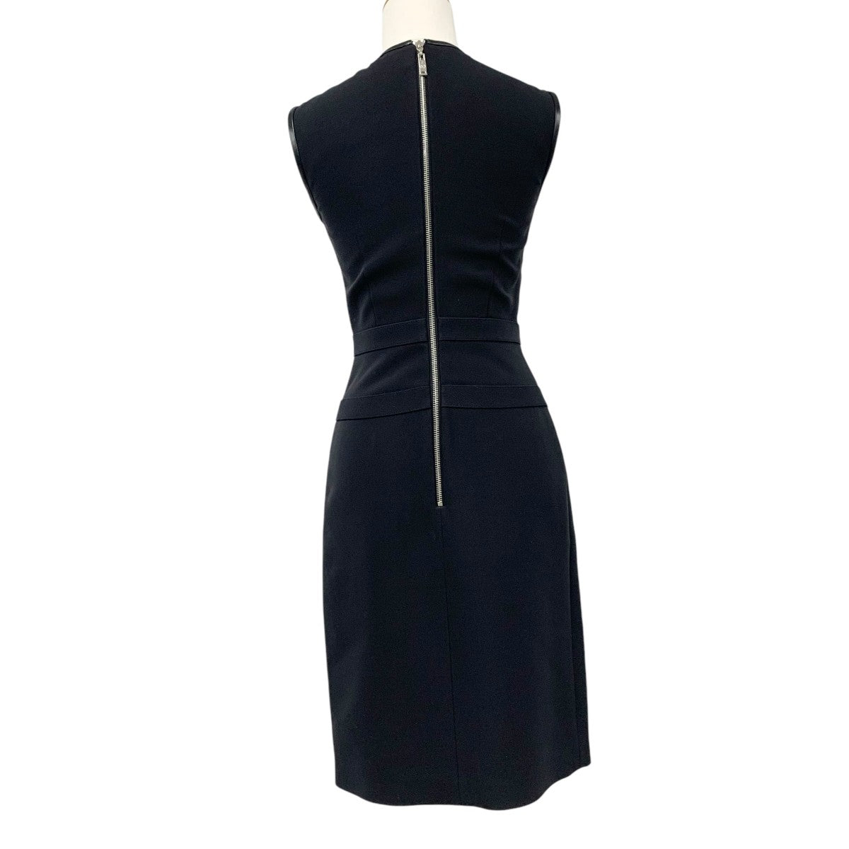 ルイヴィトン LOUIS VUITTON ワンピース ウール ブラック シルバー 黒 モノグラム ドレス スパンコール ノースリーブ