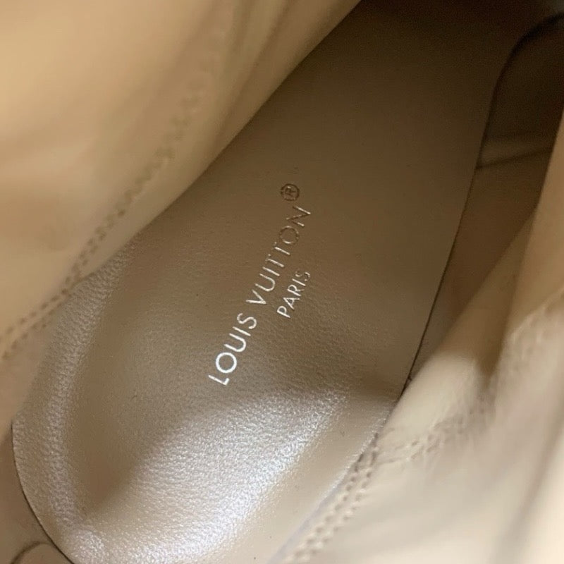 ルイヴィトン LOUIS VUITTON オリンピアライン モノグラム ブーツ ショートブーツ 靴 シューズ レザー ベージュ ブラウン 未使用 LVロゴ アンクルブーツ