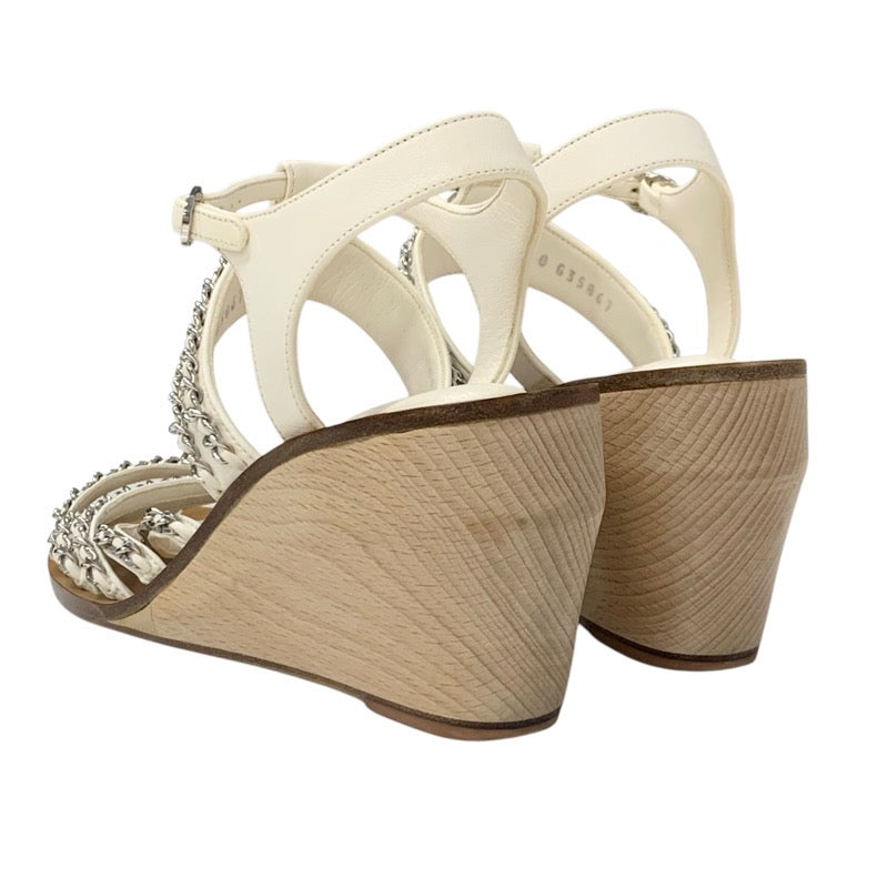 シャネル CHANEL サンダル 靴 シューズ レザー ホワイト 白 シルバー ココマーク チェーン ウェッジソール ウッド