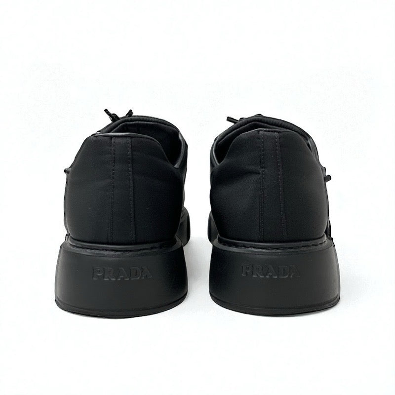 プラダ PRADA STUDDED BUCKLE スニーカー 靴 シューズ ナイロン レザー ブラック 黒 ロゴ スタッズ ベルト