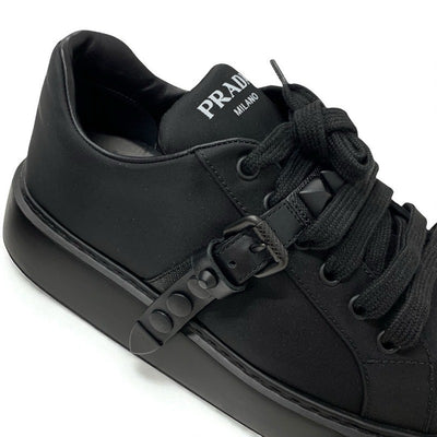 プラダ PRADA STUDDED BUCKLE スニーカー 靴 シューズ ナイロン レザー ブラック 黒 ロゴ スタッズ ベルト