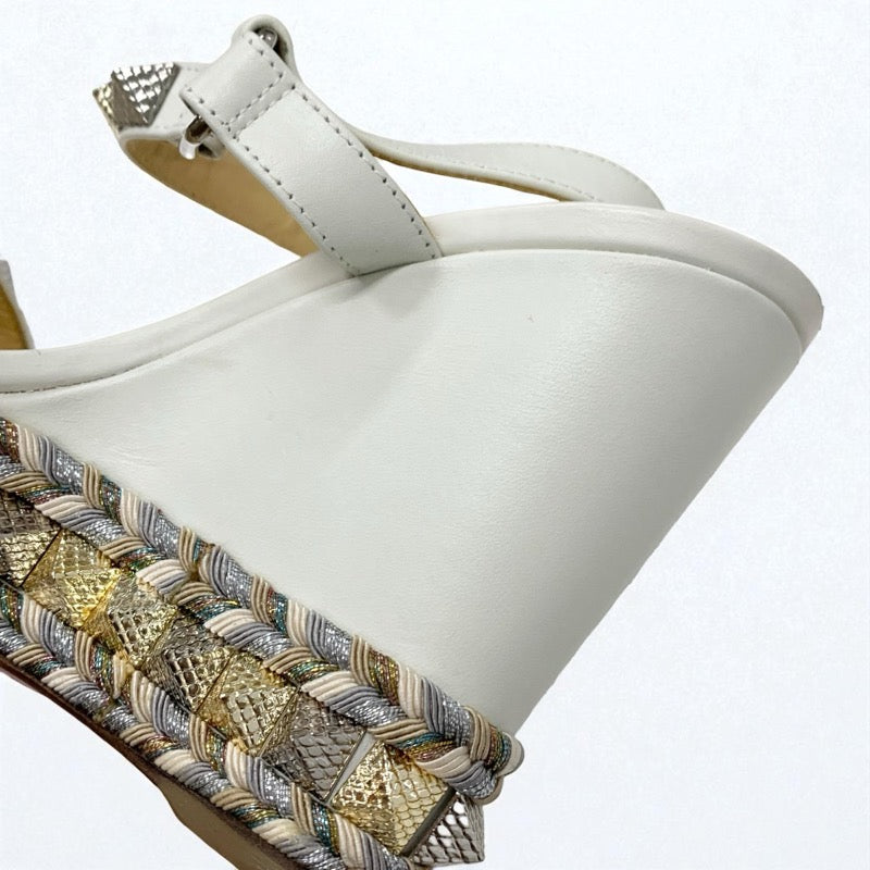 クリスチャンルブタン Christian Louboutin ピラクロウ サンダル 靴 シューズ レザー ホワイト シルバー ゴールド スタッズ ウェッジソール ストラップ
