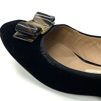 フェラガモ FERRAGAMO ヴァラ パンプス 靴 シューズ ベロア ブラック ゴールド リボン