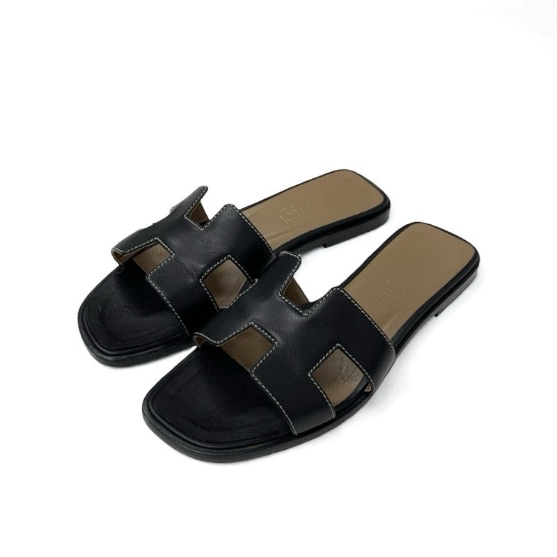 HERMESエルメス　オラン　サンダル　ミュール　黒 ブラック（黒）系 HERMES Oran(エルメス オラン) サンダル