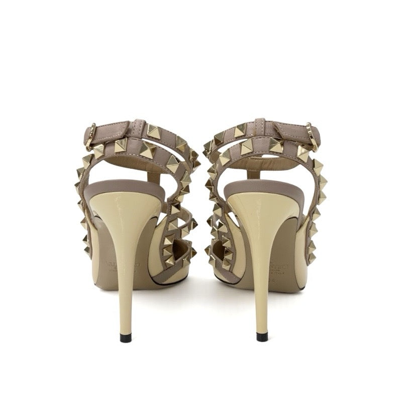 ヴァレンティノ VALENTINO パンプス 靴 シューズ パテント レザー ベージュ ゴールド ロックスタッズ ストラップ