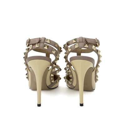 ヴァレンティノ VALENTINO パンプス 靴 シューズ パテント レザー ベージュ ゴールド ロックスタッズ ストラップ