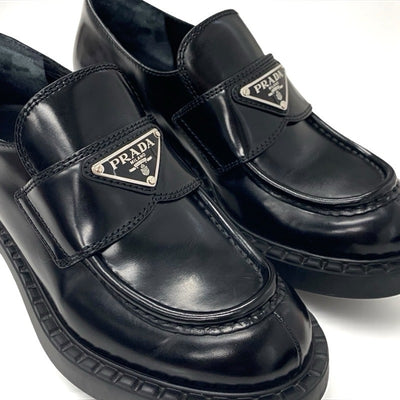 プラダ PRADA チョコレート ローファー 革靴 靴 シューズ レザー ブラック 黒 トライアングルロゴ