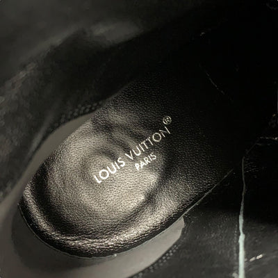 ルイヴィトン LOUIS VUITTON シルエットライン ブーツ ショートブーツ 靴 シューズ レザー ブラック 黒 ゴールド ロゴ アンクルブーツ