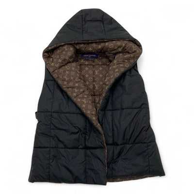ルイヴィトン LOUIS VUITTON アウター ブラック スリーブレスピローパファーラップジャケット モノグラム ダウンベスト ベルト