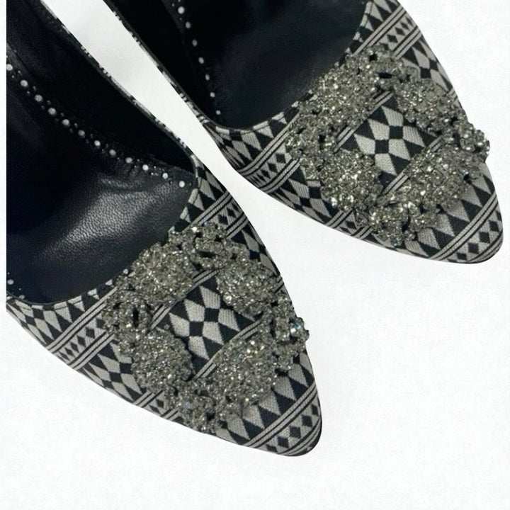 マノロ　ハンギシ　パンプス MANOLO BLAHNIK（マノロブラニク） パンプス HANGISIFLAT FMC CLC